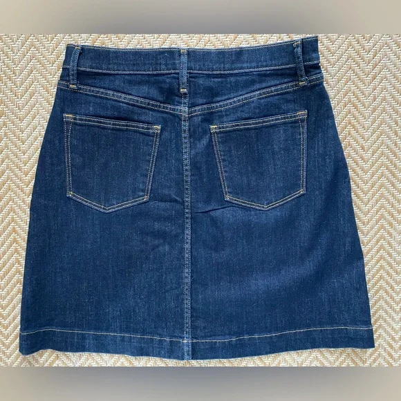 NWOT Gap 1969 Button Front Denim Skirt Size 30 Tall - Picture 2 of 6
